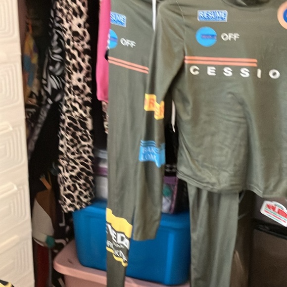 Small pair of Jeans - Picture 11 of 16